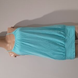 Lululemon athletica top size 6 light blue